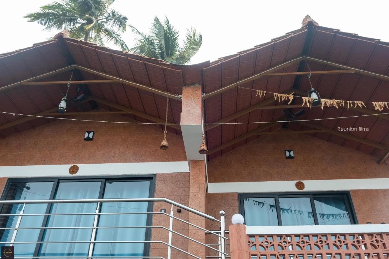 Hotel Reunion Ocean Tides Udupi Exterior foto
