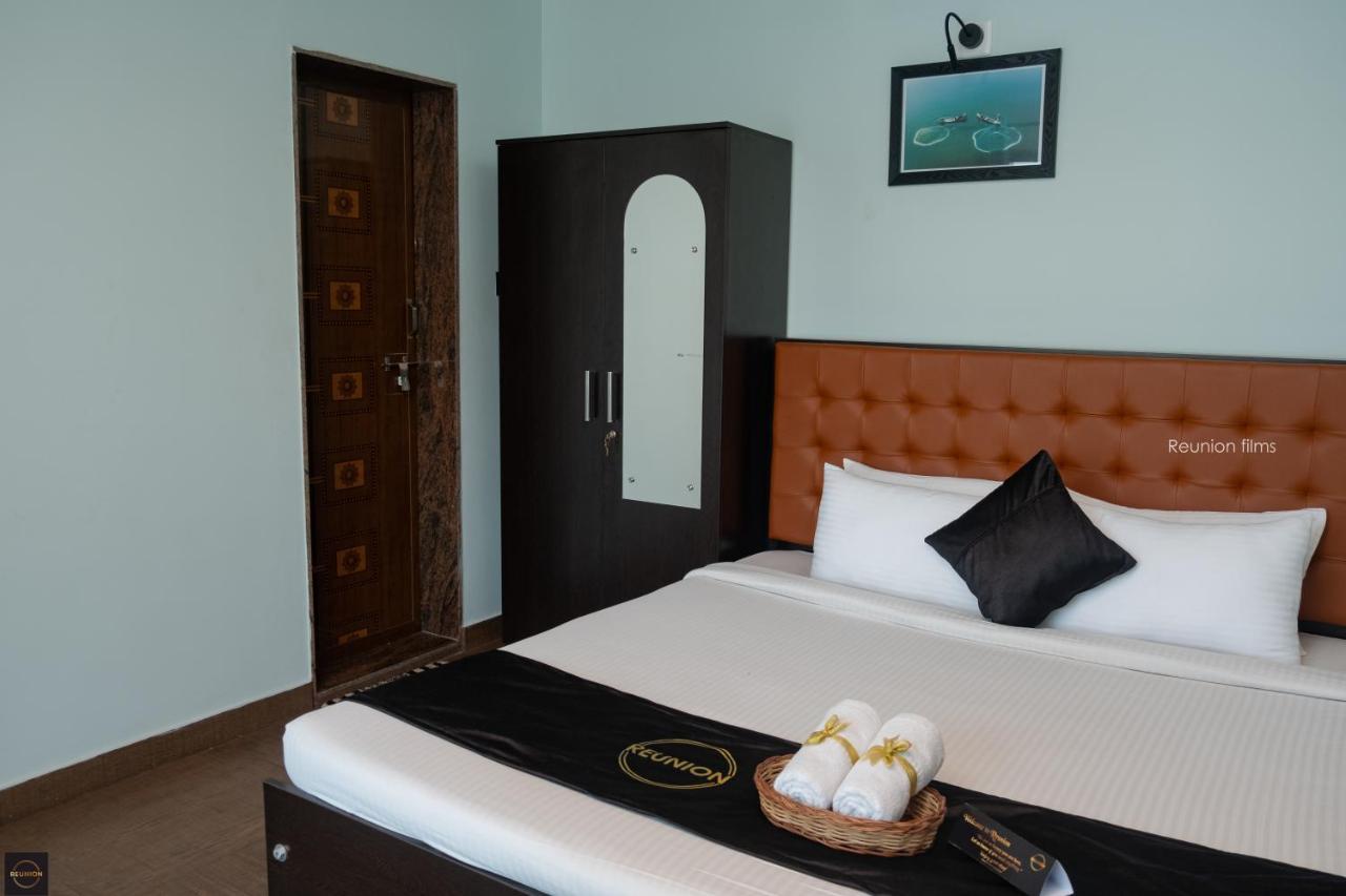 Hotel Reunion Ocean Tides Udupi Exterior foto