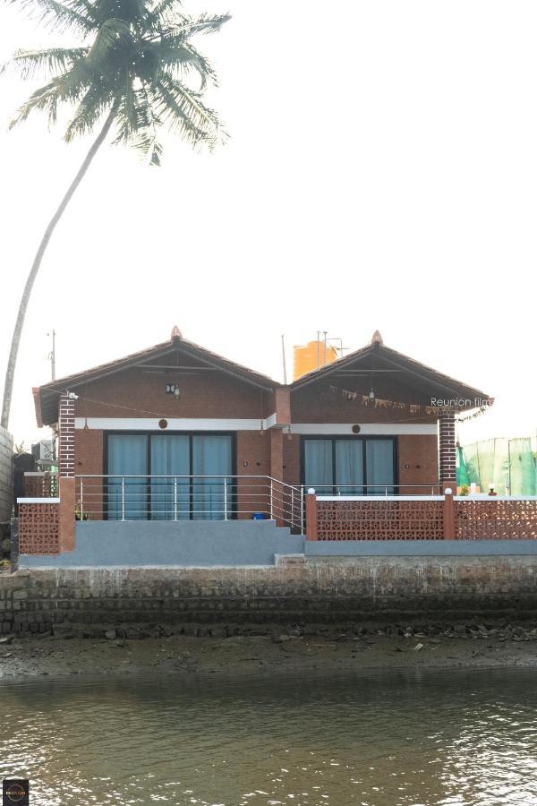 Hotel Reunion Ocean Tides Udupi Exterior foto