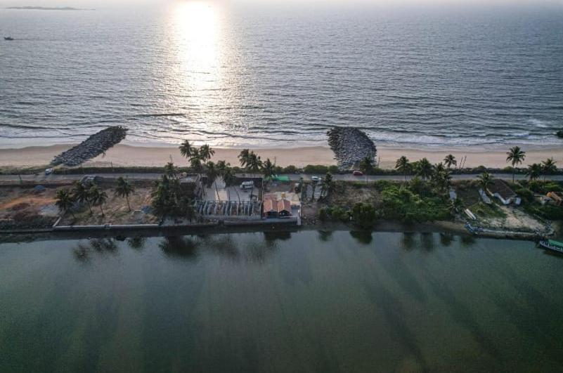 Hotel Reunion Ocean Tides Udupi Exterior foto