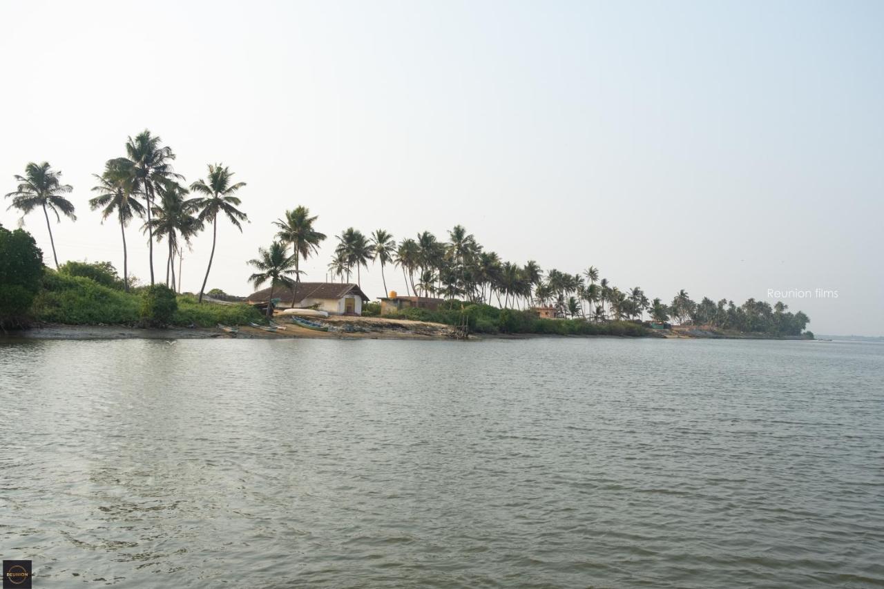 Hotel Reunion Ocean Tides Udupi Exterior foto
