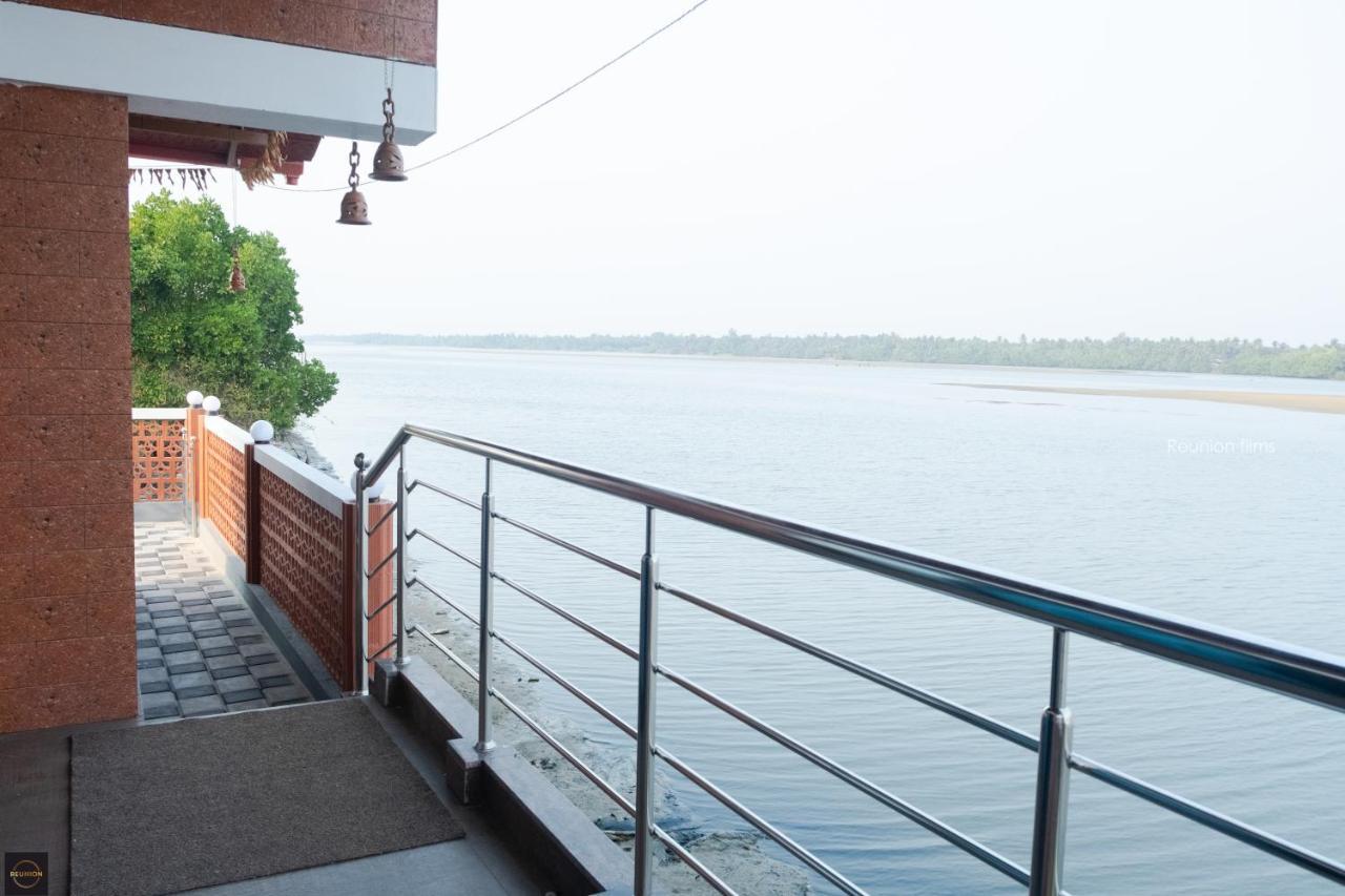 Hotel Reunion Ocean Tides Udupi Exterior foto
